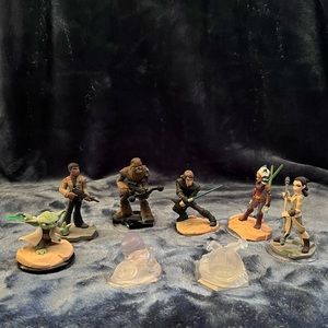 Characters from Disney Infinity.